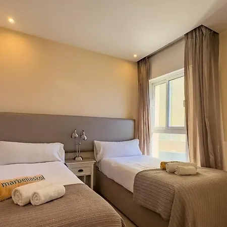 Diana 108 Frontal Sea Views 2 Bedrooms Apartment Marbella